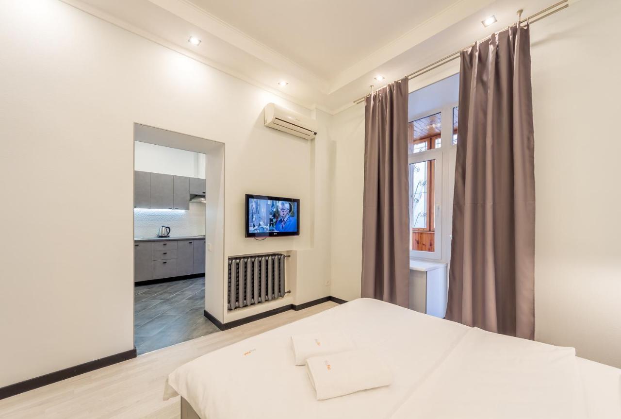 Central Dayflat Apartments Kiev Buitenkant foto