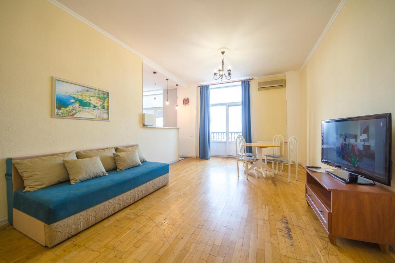 Central Dayflat Apartments Kiev Buitenkant foto